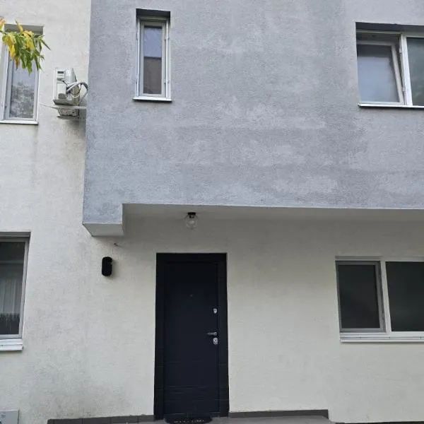 Casa Magurele 6，位于Măgurele的酒店