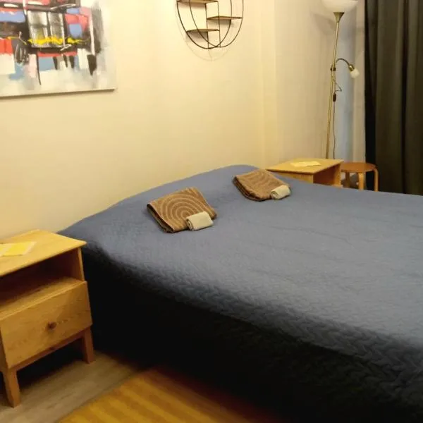 Cozy 2-Bedroom flat with Terrace & Parking by Alfa,位于里加的酒店
