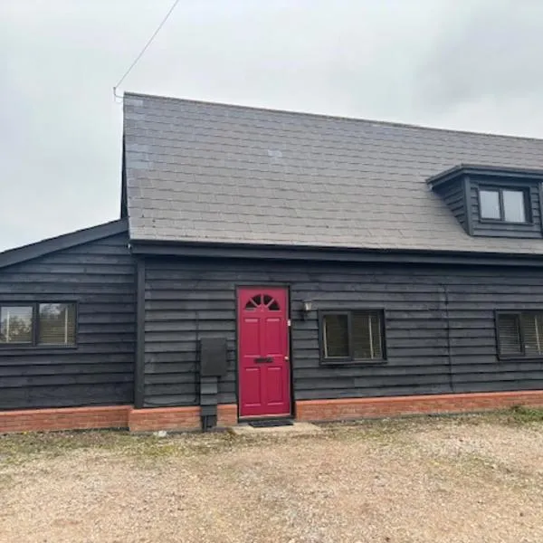 2 Willow Cottage，位于泰克利的酒店