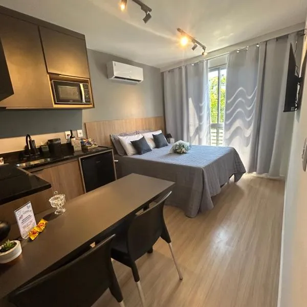 Uni Home 405 - COM ESTACIONAMENTO GRATUITO - Studio moderno e novo perto do MAC - Boa Viagem，位于尼泰罗伊的酒店