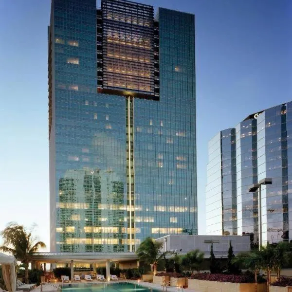 AKA Brickell Condo Free Parking by Palermo Home Miami，位于迈阿密的酒店