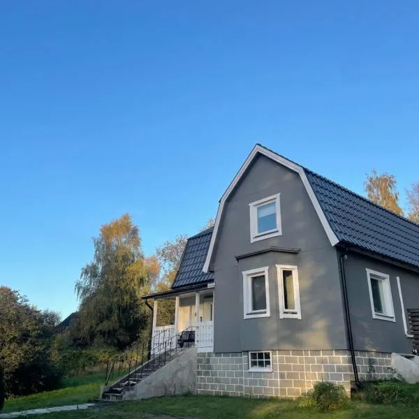 Fritidshus i naturreservat，位于Skärsnäs的酒店