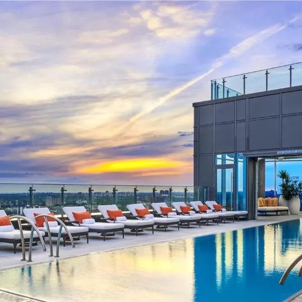 Hotel X Toronto, a Destination by Hyatt Hotel，位于多伦多的酒店