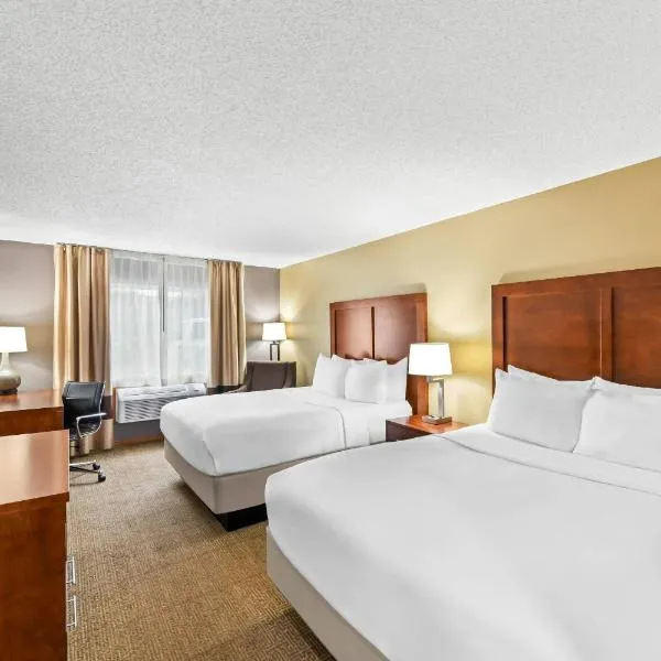 Comfort Inn Rhinelander，位于Rhinelander的酒店
