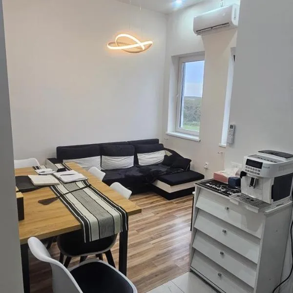 LuxApartman，位于Sobrance的酒店