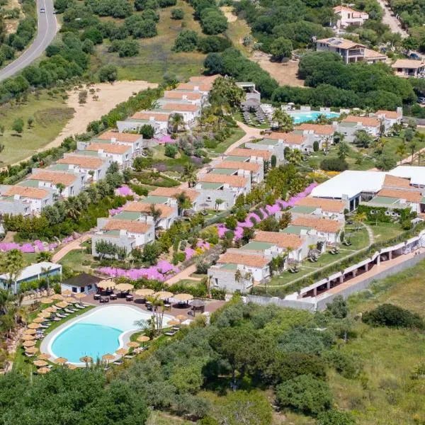 Cala Sinzias Resort，位于卡斯蒂亚达斯的酒店