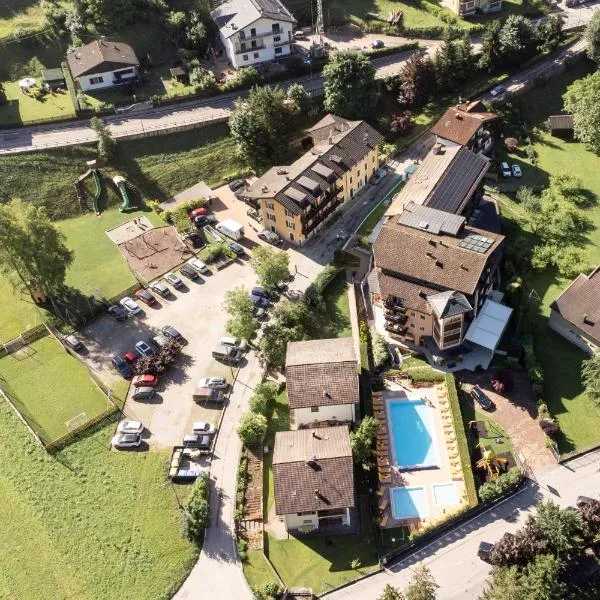 阿德里安娜家庭旅馆，位于莱德罗的酒店