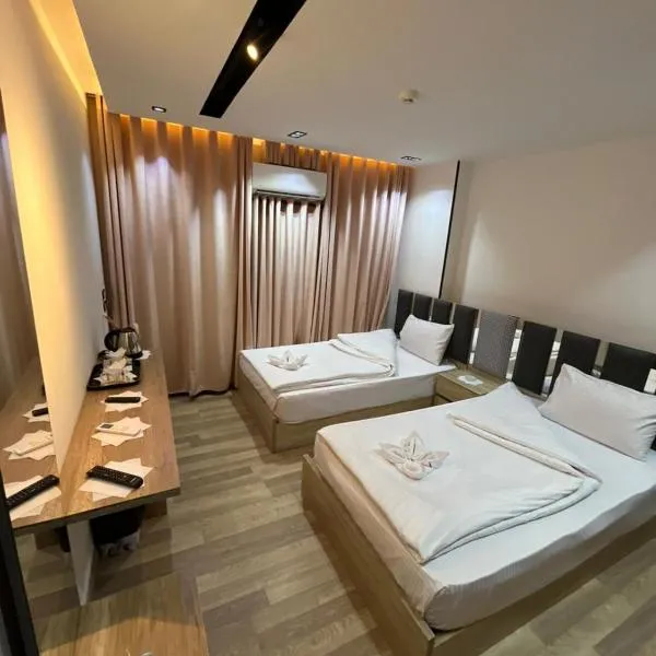 Grand Hotel - فندق جراند أوتيل，位于艾斯尤特的酒店