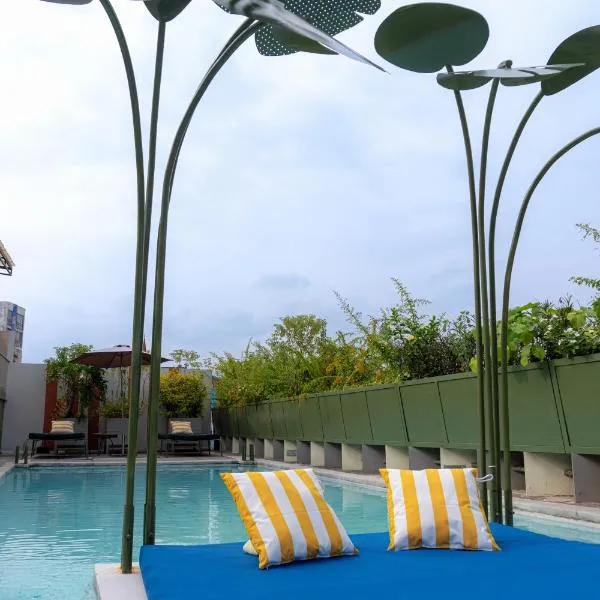 Flor de Mayo Hotel & Restaurant，位于库埃纳瓦卡的酒店