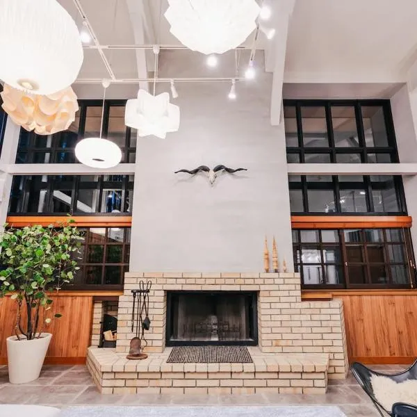 Fujisan Lodge En，位于富士河口湖的酒店
