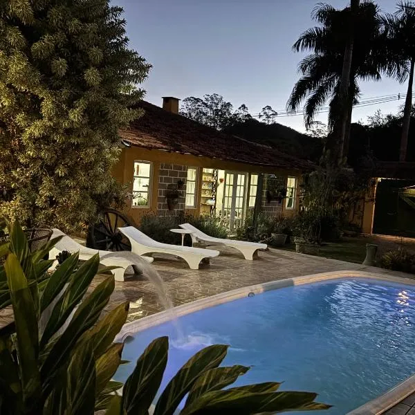 Pousada Jardim Secreto，位于特雷索波利斯的酒店
