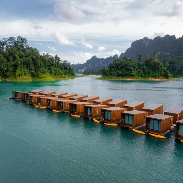 360 issara Floating Resort，位于Ban Bang Kaeo的酒店