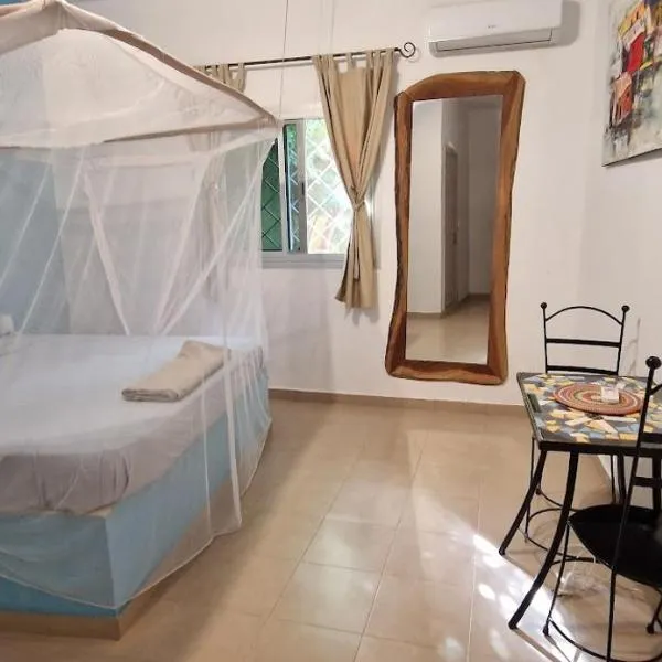 Villa Saraba，位于索蒙的酒店