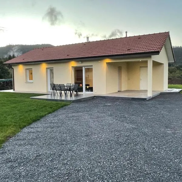 Gîte Le Gros Chêne，位于Taintrux的酒店