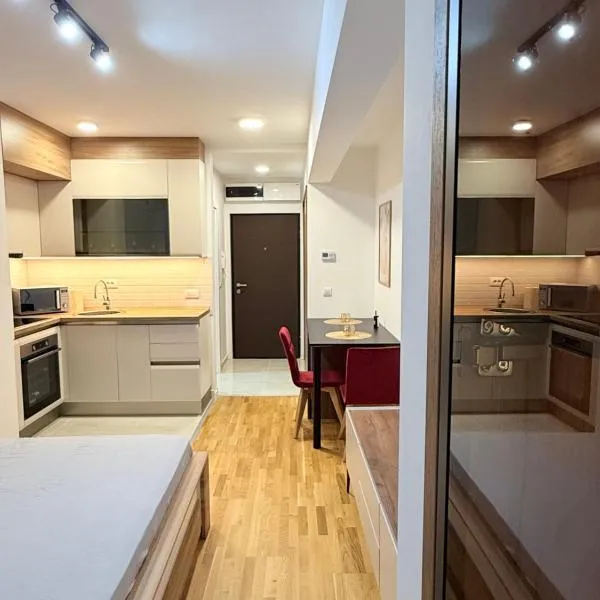 Apartment UNA，位于潘切沃的酒店