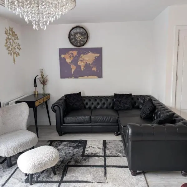 14 Lumb close，位于史云顿的酒店