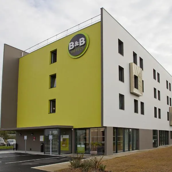 B&B HOTEL Nantes Savenay，位于Saint-Gildas-des-Bois的酒店