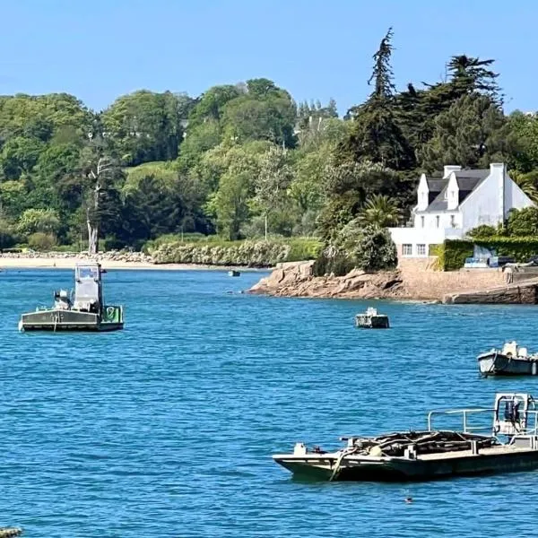 BB les pieds dans L'eau CARANTEC，位于卡朗泰克的酒店