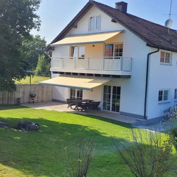 Ferienhaus Heiß，位于格尔滕多夫的酒店