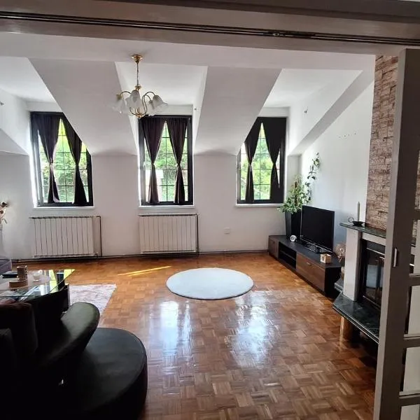 Atika，位于察津的酒店