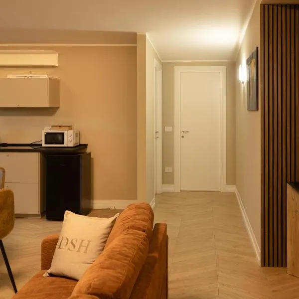 Domino Suite House，位于Striano的酒店