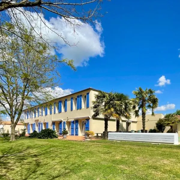 Les trois cèdres，位于Saint-ouen-dʼAunis的酒店