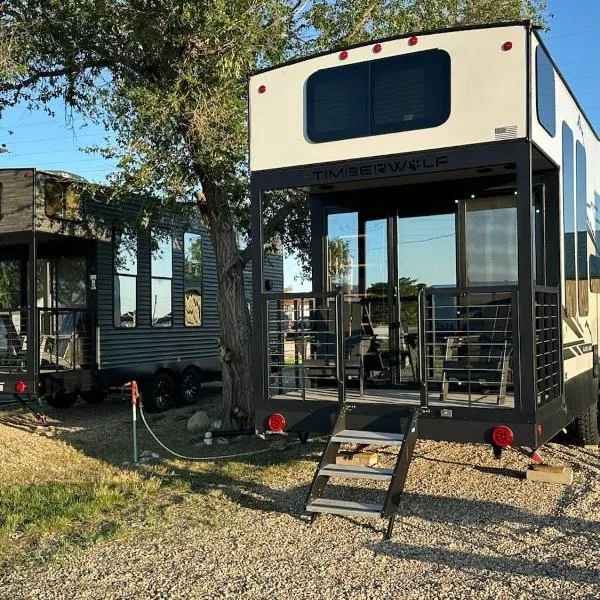 Buffalo Drift Tiny Home，位于Interior的酒店