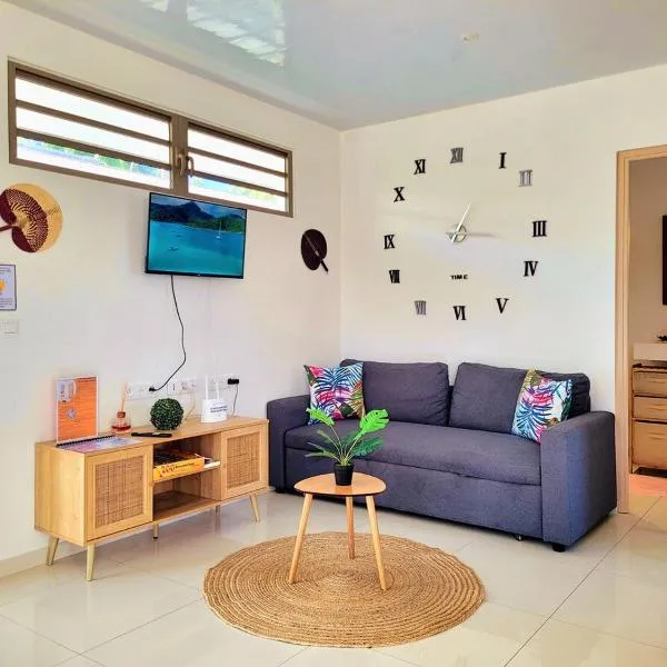 Moorea bungalow cosy proche plage de Temae，位于莫雷阿的酒店
