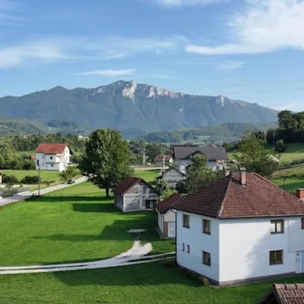 Tarcin Village Retreat,位于Tarčin的酒店