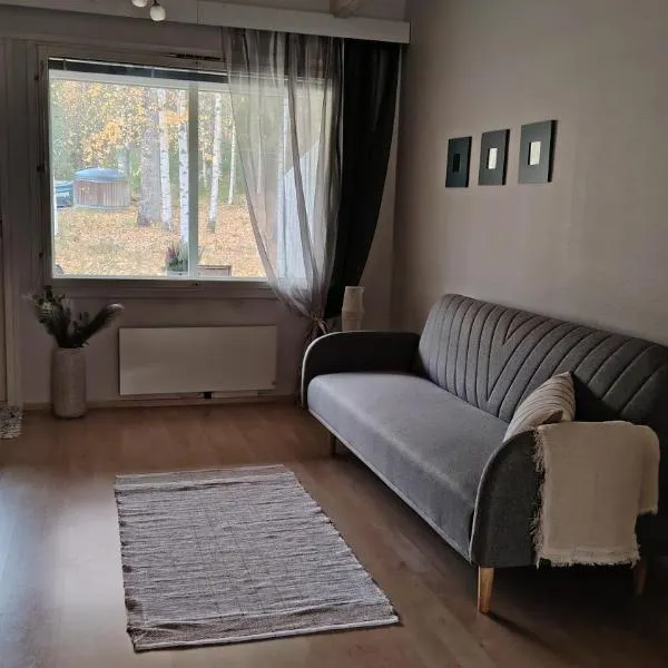 Rauhallinen rivitalo kylpylän lähellä，位于Kilvakkala的酒店