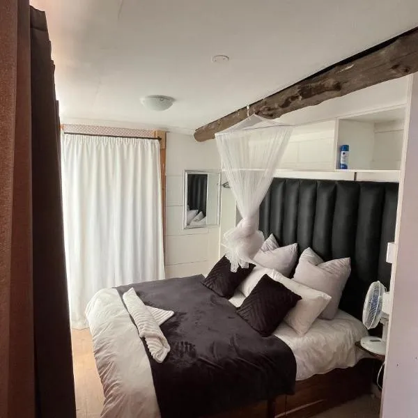 The Pine Loft，位于Uis的酒店