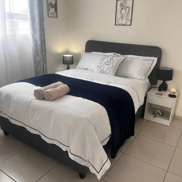 Relaxa Sleep & Go - Self Catering Accommodation，位于开普敦的酒店