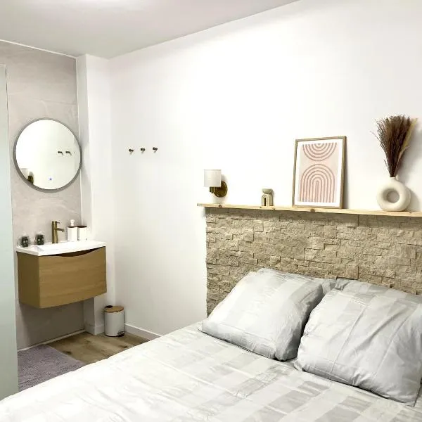 Appartement de Charme au cœur de Montendre，位于Montendre的酒店