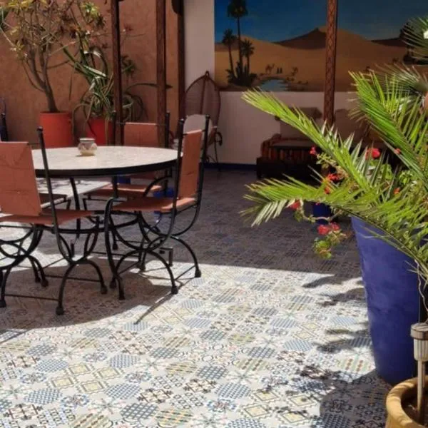 Maison du Soleil，位于提兹尼特的酒店