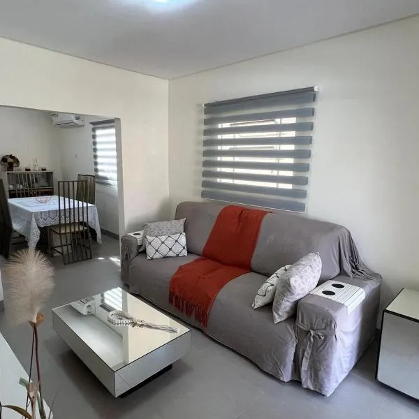 Cozy House, in the heart of Trindade-GO，位于特林达迪的酒店