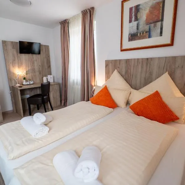 Hotel Lichtblick Salach，位于萨拉齐的酒店