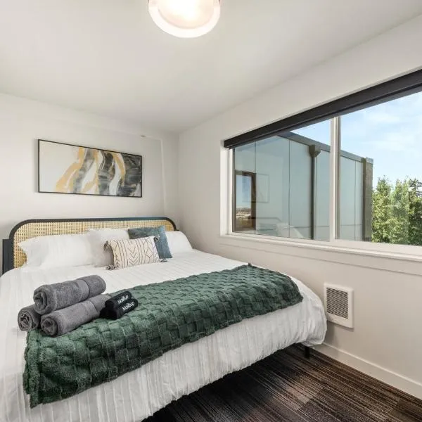 2BR Apartment in DT with Parking，位于斯波坎的酒店