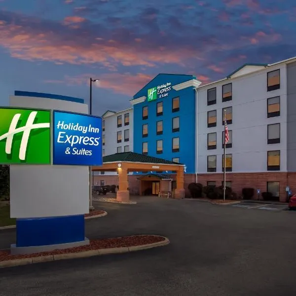 查尔斯顿-绍斯里奇智选假日酒店及套房，位于查尔斯顿的酒店