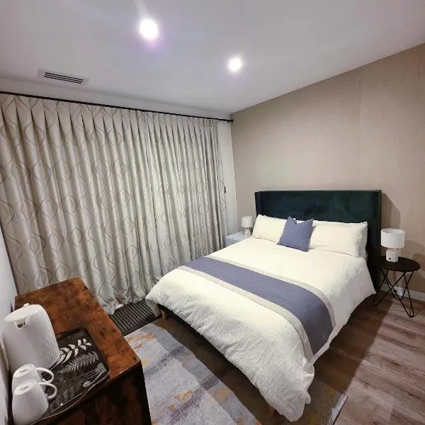 Long Bay Breeze Ensuite，位于奥克兰的酒店