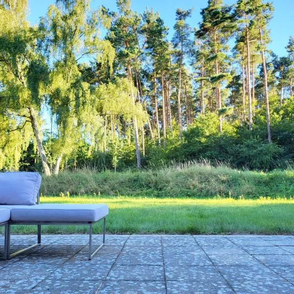 Deine Ruhe Oase mit Waldblick，位于Gustow的酒店