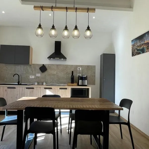 Empoli Loft，位于恩波利的酒店