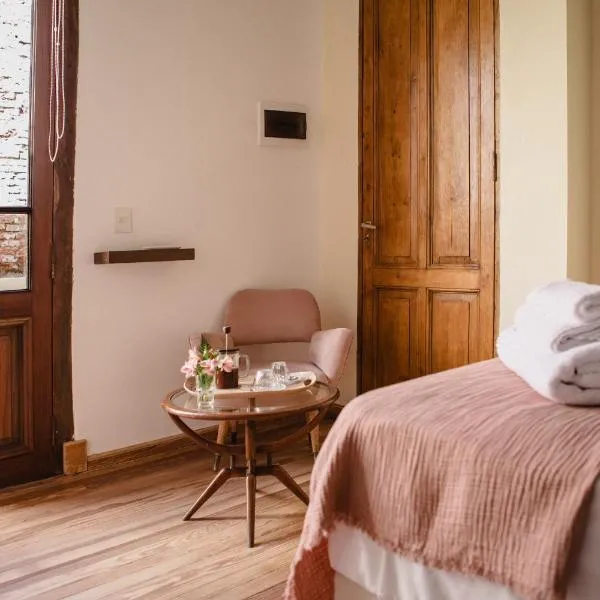 La Noire Petit hotel，位于布宜诺斯艾利斯的酒店