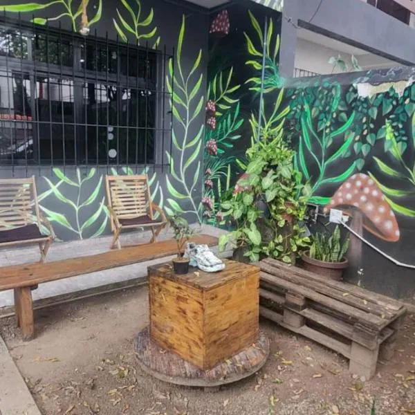 Jeremias Hostel Bar，位于维拉维尔哈的酒店