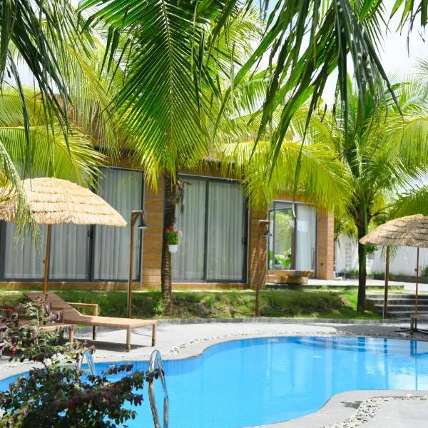Private Pool & Garden Chill Villa with BBQ Area，位于Xóm Bình Nguyên的酒店