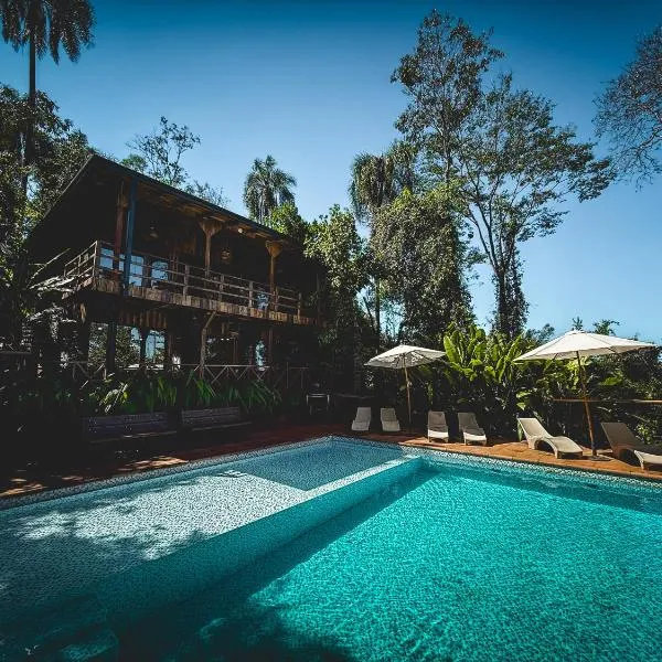 GLAMPING SELVA IGUAZU,位于伊瓜苏港的酒店