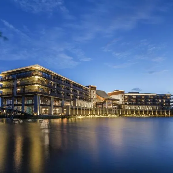 水月周庄铂尔曼酒店，位于昆山的酒店