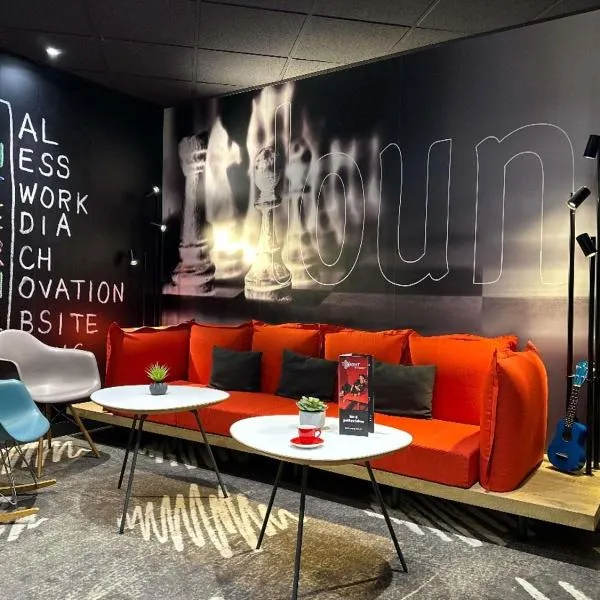 宜必思阿朗松酒店，位于阿朗松的酒店