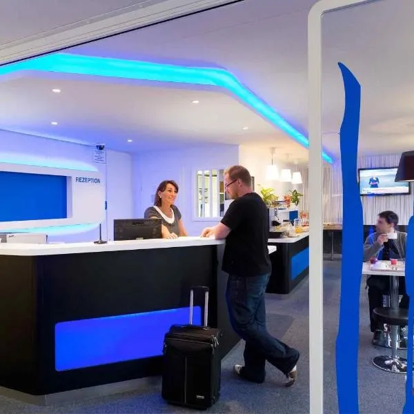 蒙贝利亚尔宜必思快捷酒店，位于蒙贝利亚尔的酒店