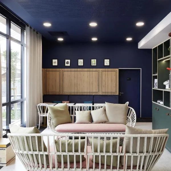 Aparthotel Adagio Paris Suresnes Longchamp，位于叙雷纳的酒店