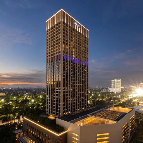 雅加达费尔蒙酒店，位于雅加达的酒店